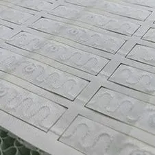 可清洗 RFID 标签激光切割机