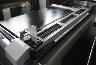 Корректирующий активный питатель KSDT-1812 Машина для цифровой резки плюшевых шаблонов горячего железа